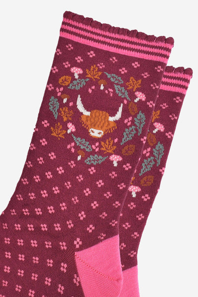 Women's Bamboo Socks - Burgundy/Pink, Highland Cow Wreath