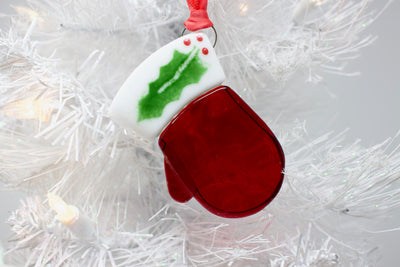 Red mitten glass ornament 